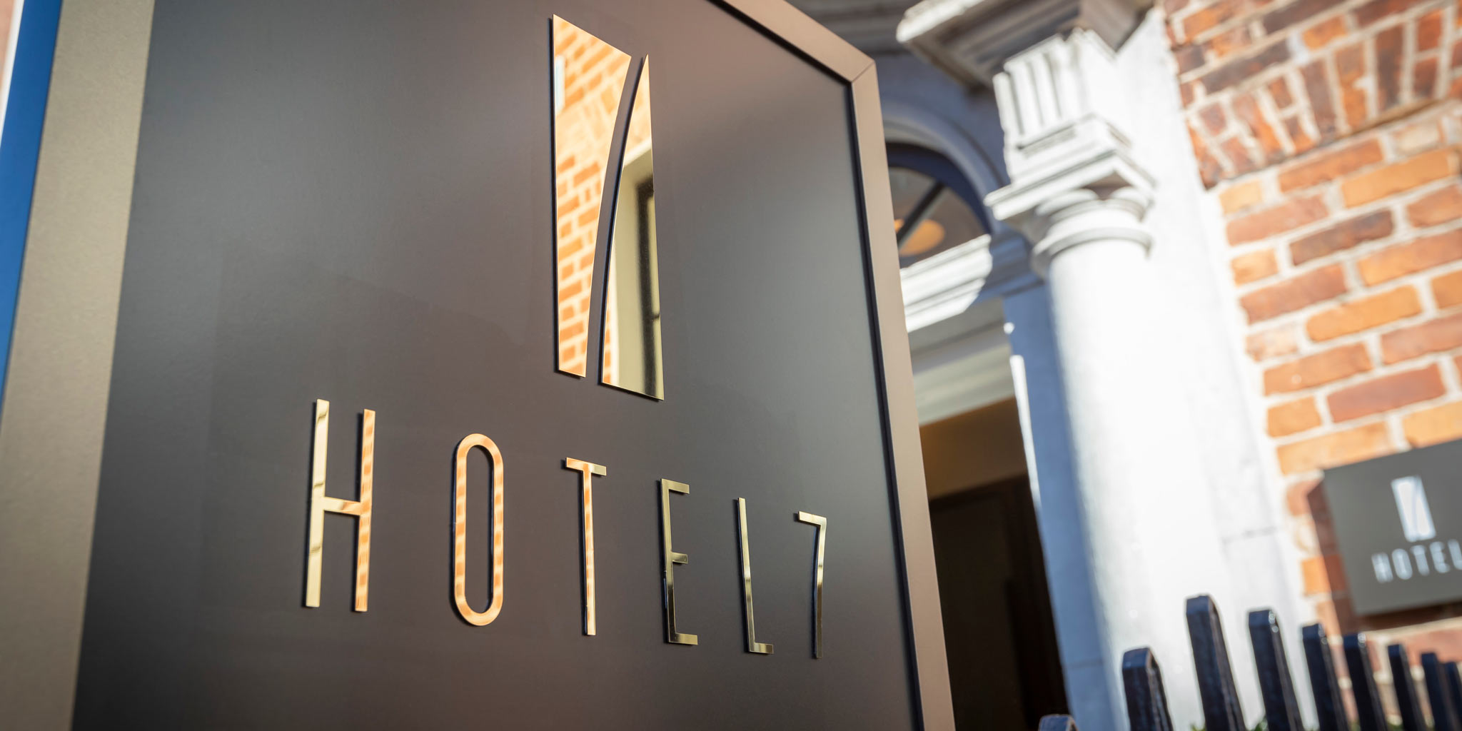 Hotel 7